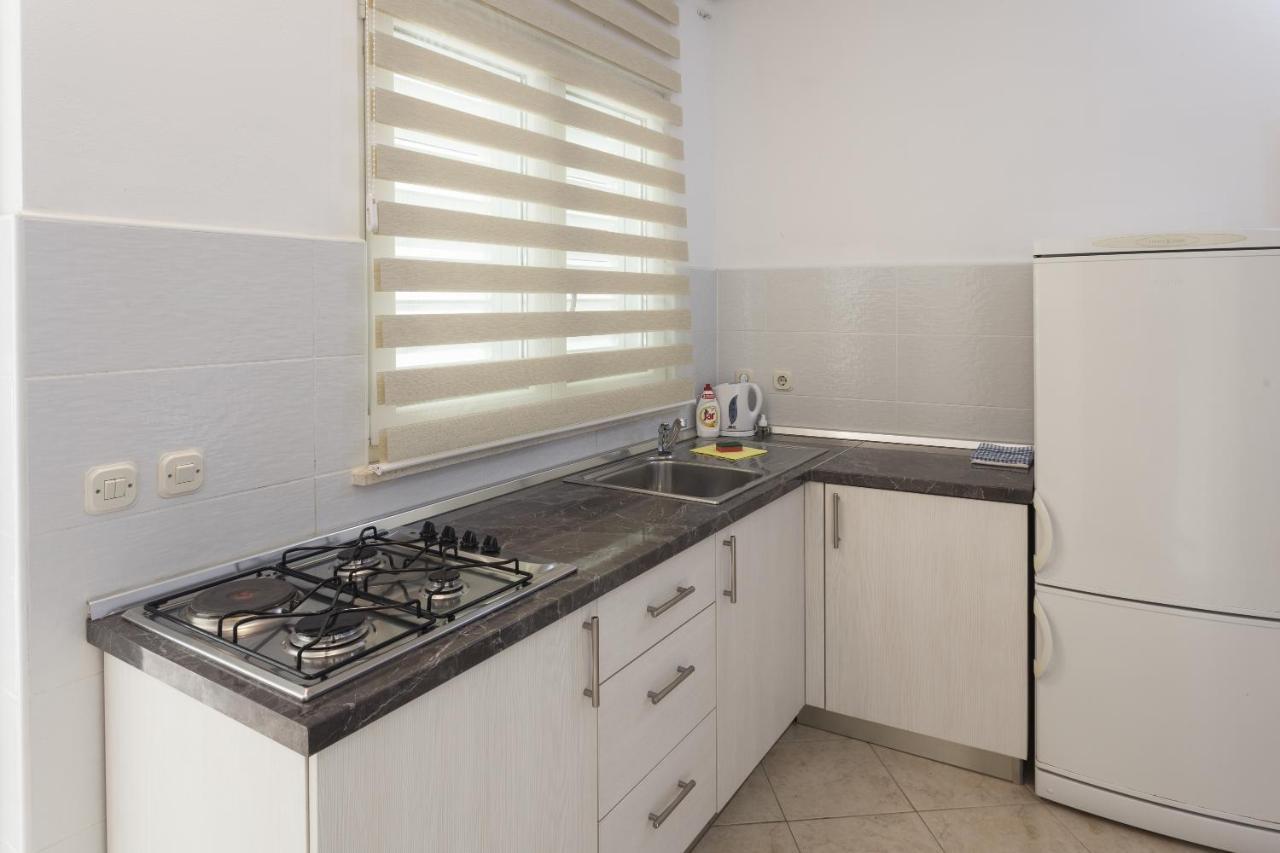 Apartments With A Parking Space Zuljana, Peljesac - 4573 المظهر الخارجي الصورة