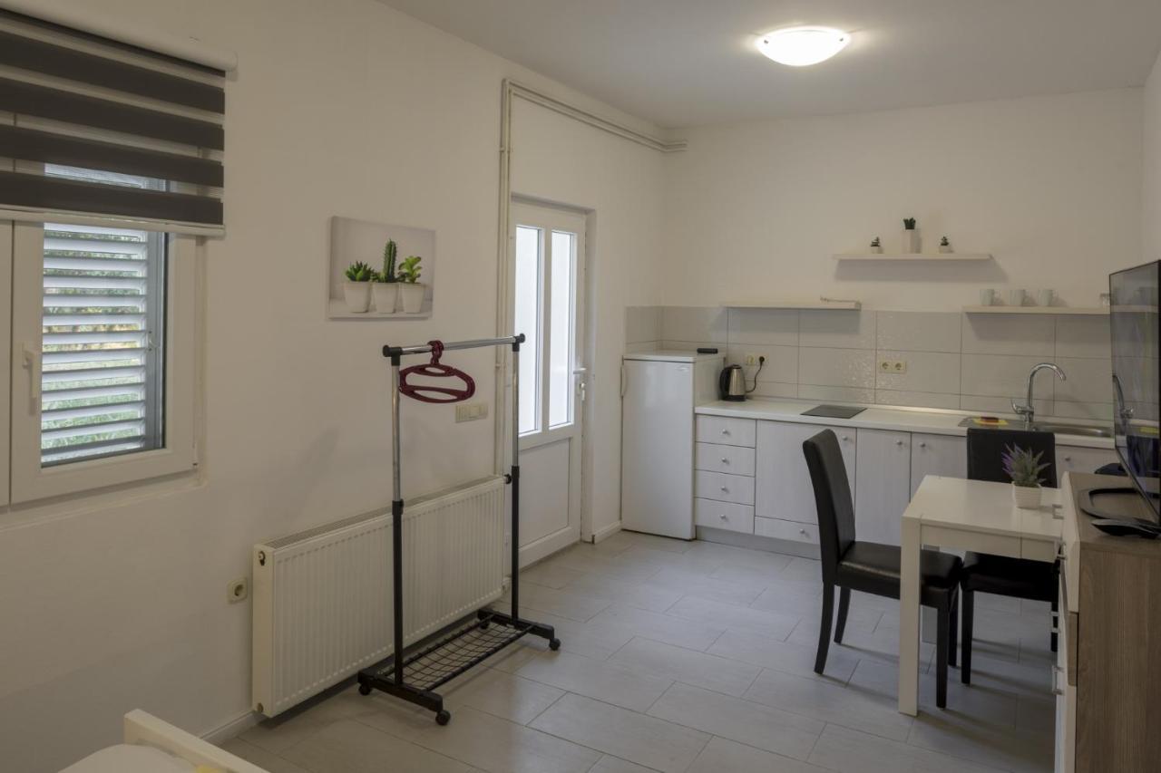 Apartments With A Parking Space Zuljana, Peljesac - 4573 المظهر الخارجي الصورة