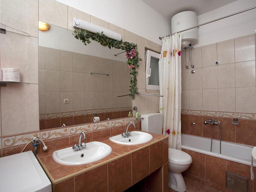Apartments With A Parking Space Zuljana, Peljesac - 4573 المظهر الخارجي الصورة